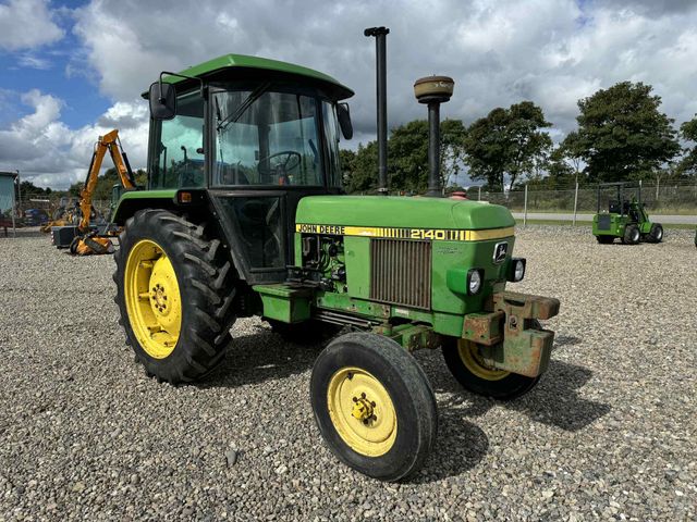 John Deere 2140 Turbo, SG2 kabine