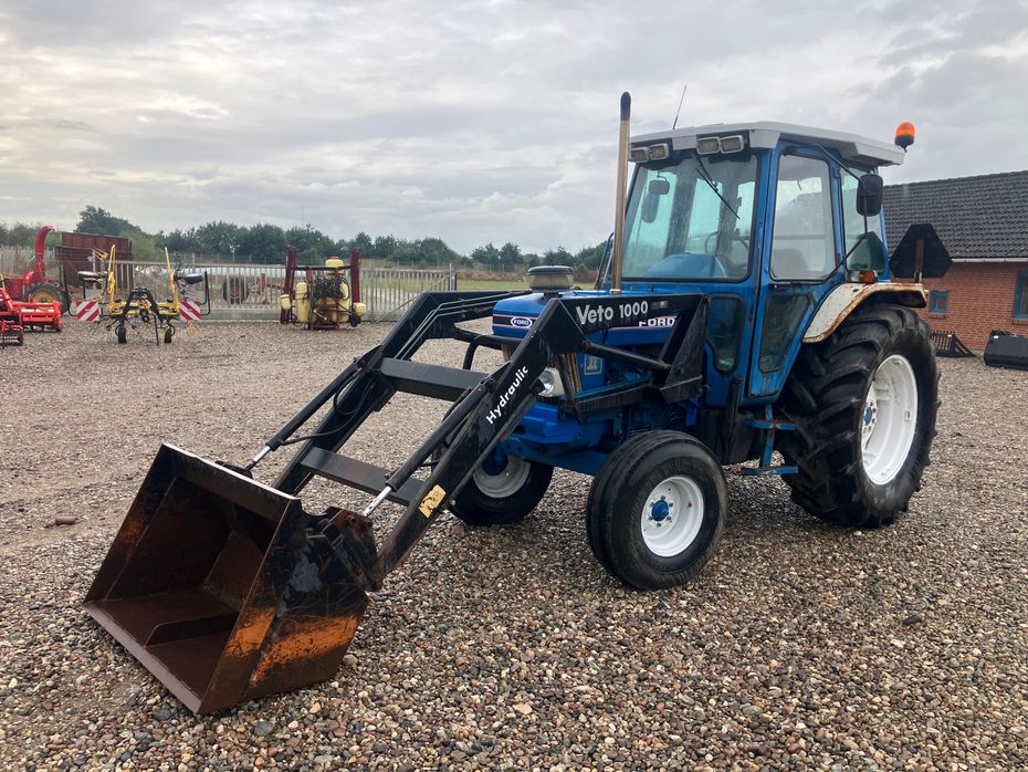 Ford FORD 7610 II med Frontlæsser - Traktorer - Traktorer 2 wd - 4