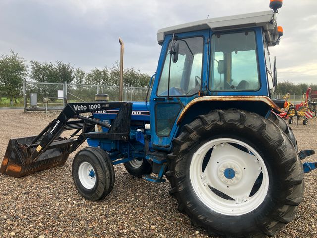 Ford FORD 7610 II med Frontlæsser