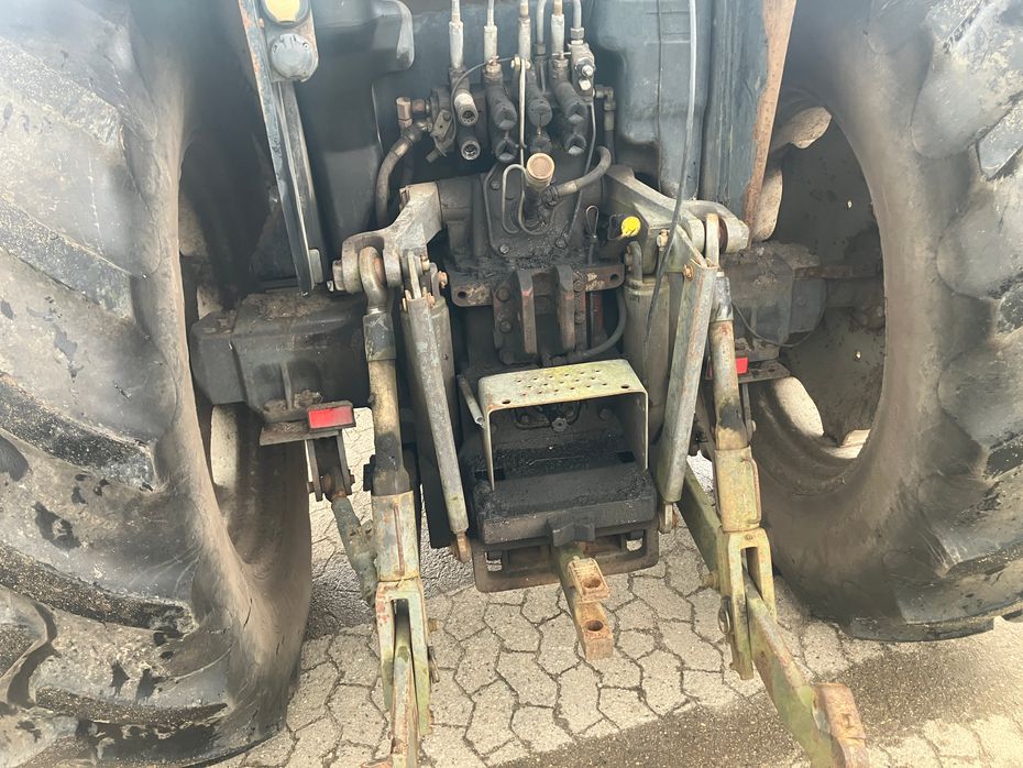 Massey Ferguson 3120 - Traktorer - Traktorer 4 wd - 4