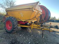 Bredal B 4 - Gødningsmaskiner - Bugserede gødningsspreder - 1