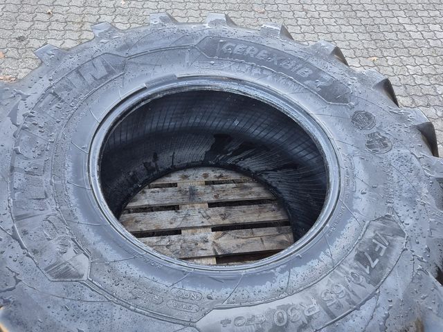 Michelin VF 710/65R30