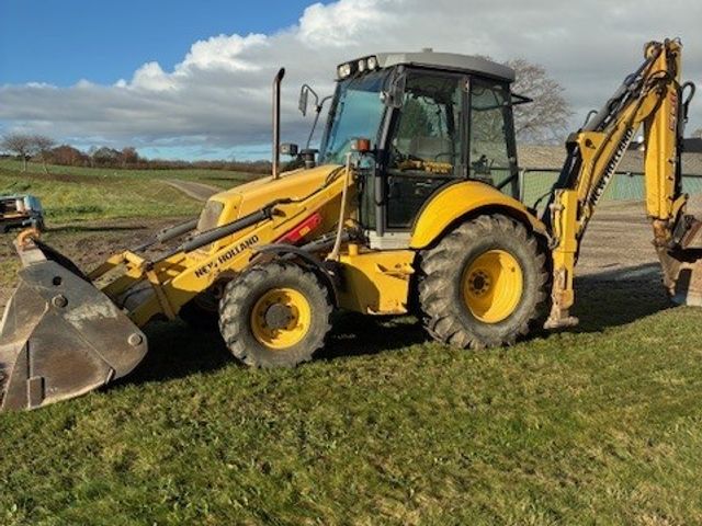 New Holland LB110B