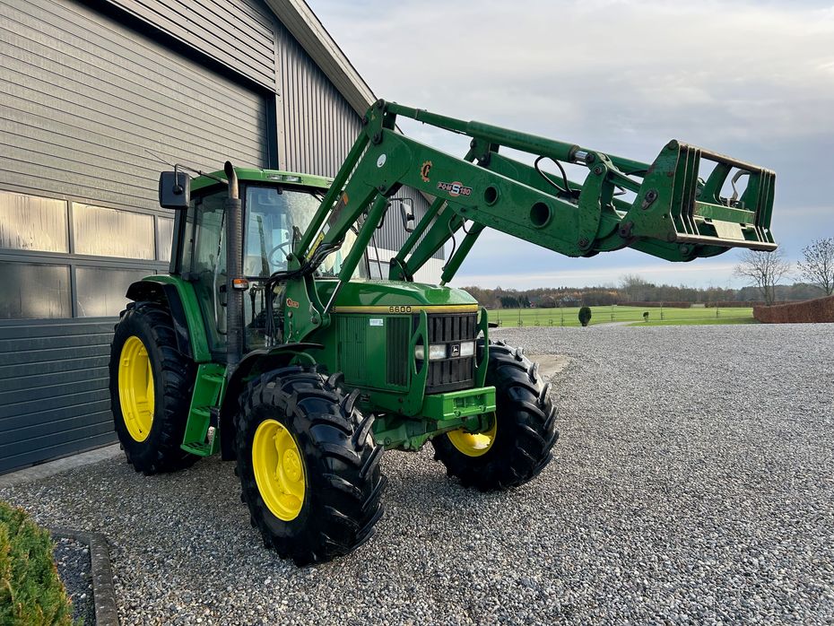 John Deere 6600 med Hauer POM S130 frontlæsser - Traktorer - Traktorer 4 wd - 5