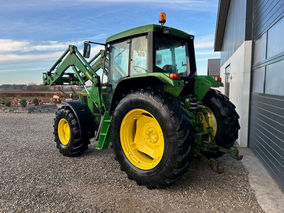 John Deere 6600 med Hauer POM S130 frontlæsser - Traktorer - Traktorer 4 wd - 3