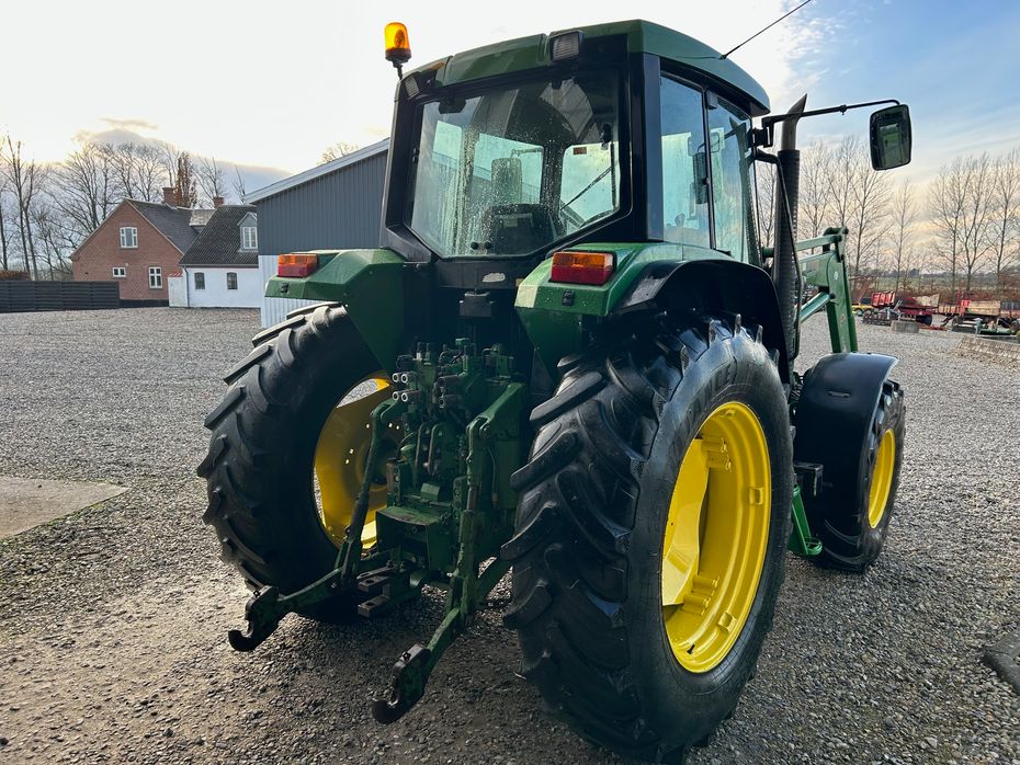 John Deere 6600 med Hauer POM S130 frontlæsser - Traktorer - Traktorer 4 wd - 16
