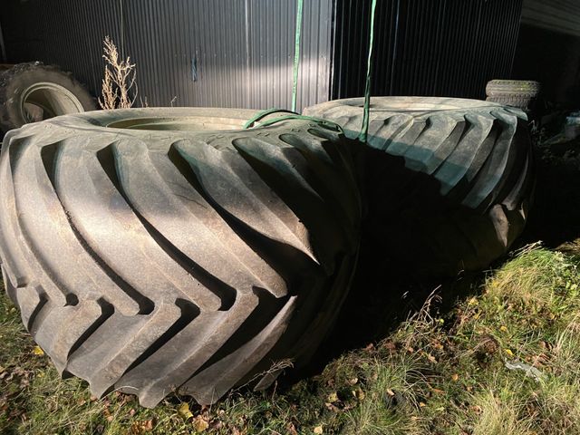 Michelin 66x43.00-25 og 48x3100-20