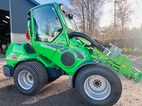 Avant / Staldkat 860i Avant 860i med GT kabine - Læssemaskiner - Minilæssere - 1