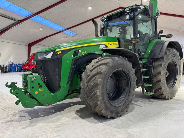 John Deere 8R340