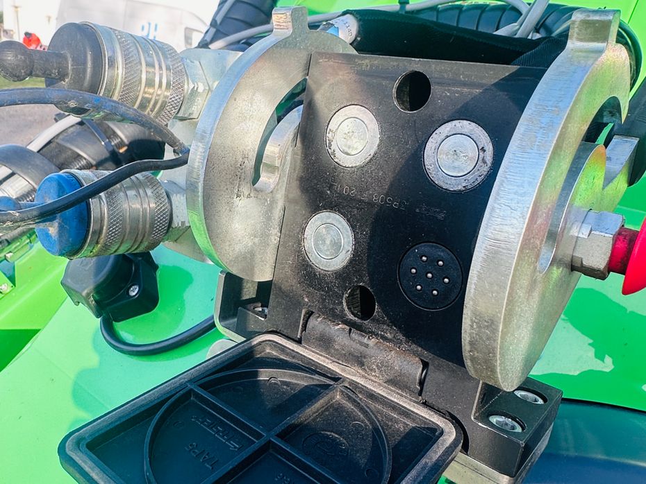 Avant / Staldkat 760i Avant 760i GT kabine - Læssemaskiner - Minilæssere - 3