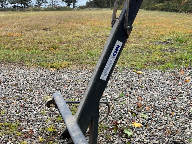 MO Implements Sækkeløfter