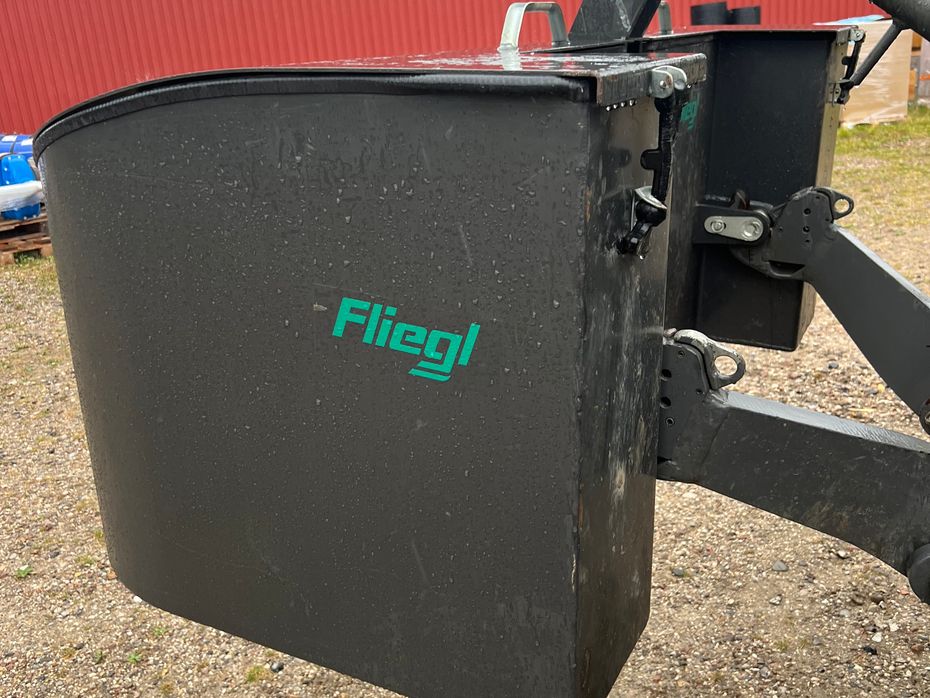 Fliegl Frontvægt 1000 kg - Traktor tilbehør - Frontvægte - 1