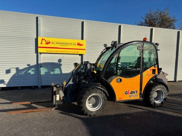 Giant GT5048