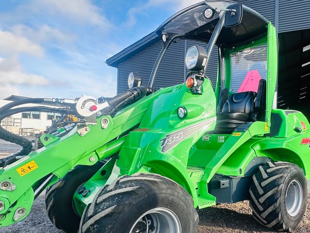 Avant / Staldkat 735