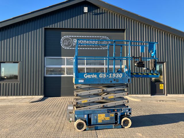 Genie GS-1930