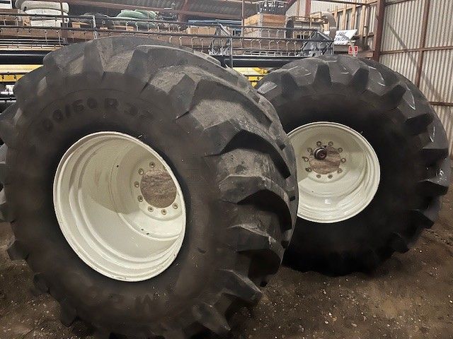 Trelleborg 900/60R32 