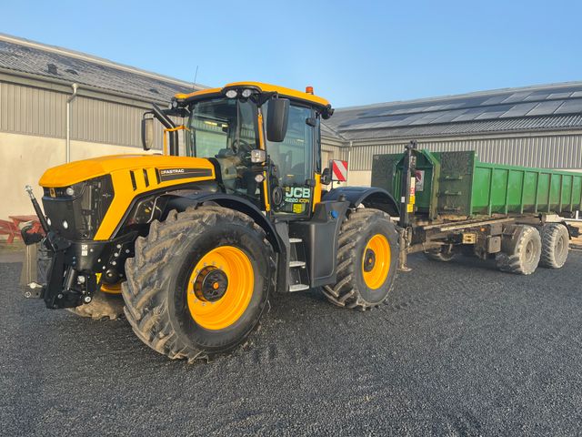 JCB Fastrac 4220 iCON