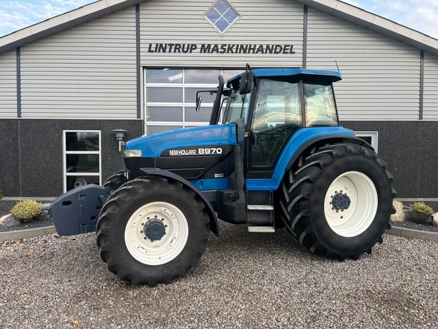 New Holland 8970