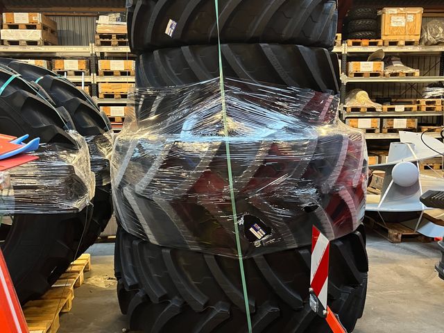 CEAT 650/65R38 & 540/65R28