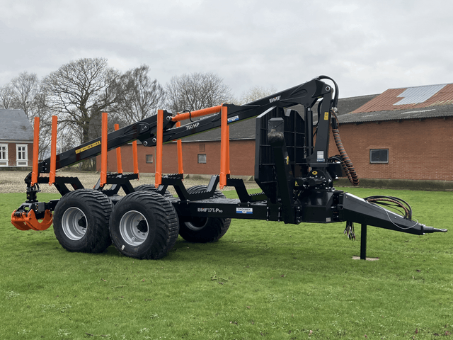 BMF 14 t skovvogn m. 7,5 m kran