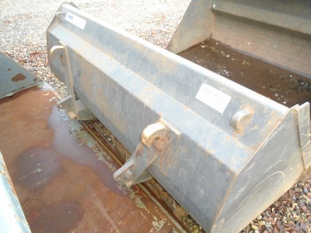 MO Implements Universalskovl