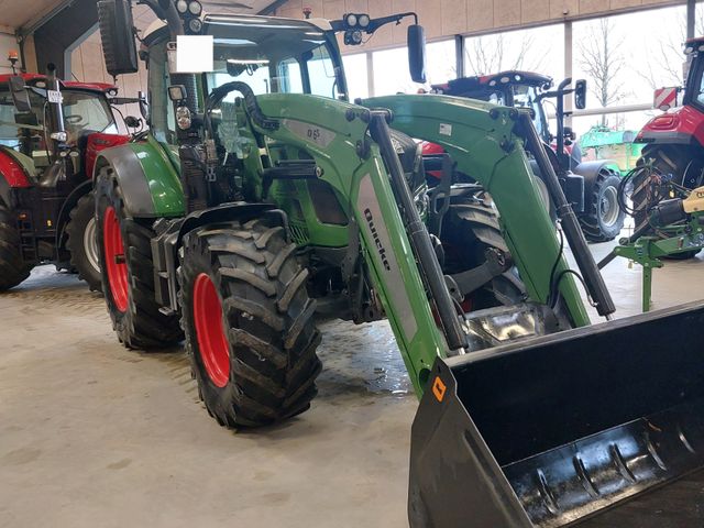 Fendt 516 Vario SCR Profi Plus