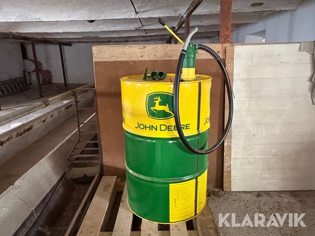 John Deere 200 liter