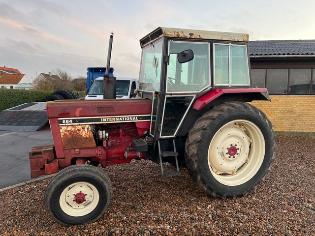 Case IH 684