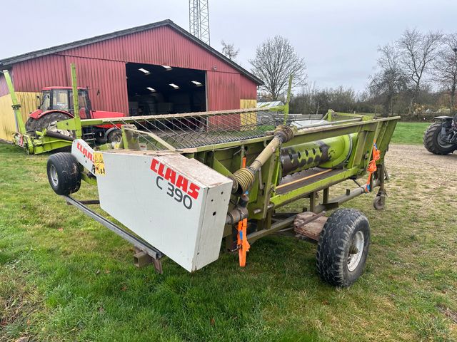 CLAAS Rake-Up C390