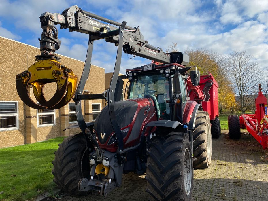 JENZ 360 jenz 360 + alsidig flisvogn + Valtra T 234 - Flishugger - 2