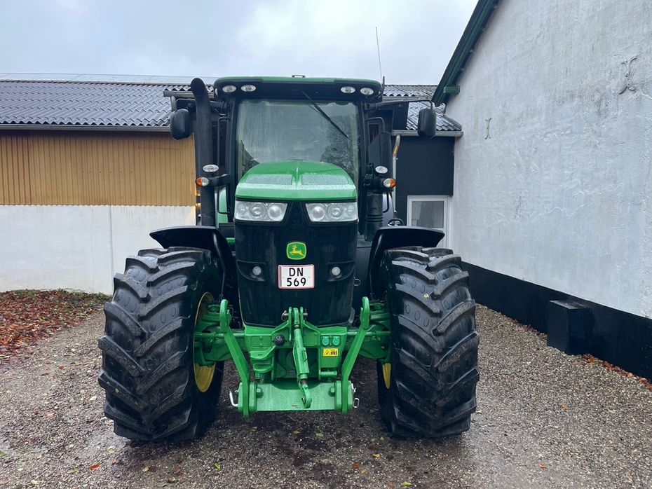 John Deere 7200R 7200R - Traktorer - Traktorer 4 wd - 3