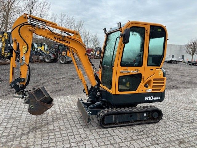 Hyundai R18-9AK