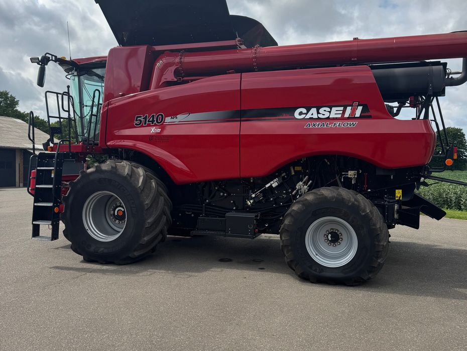 Case IH Axial Flow 5140 Case IH Axial Flow 5140 m. GPS & skærebord - Høstmaskiner - Mejetærskere - 2