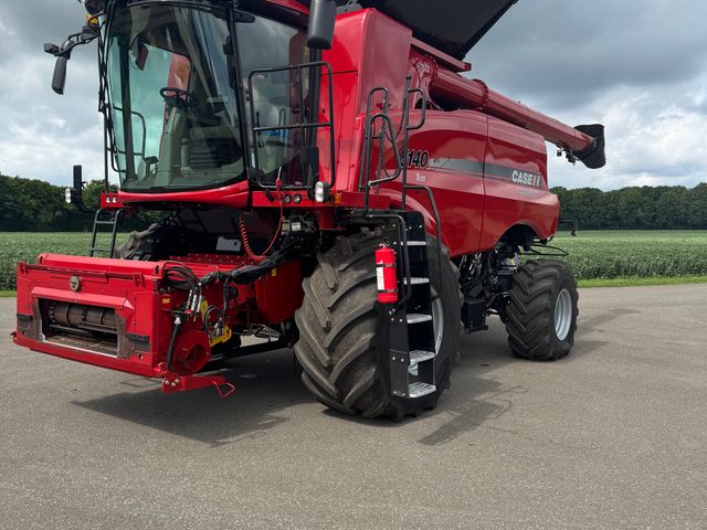 Case IH Axial Flow 5140