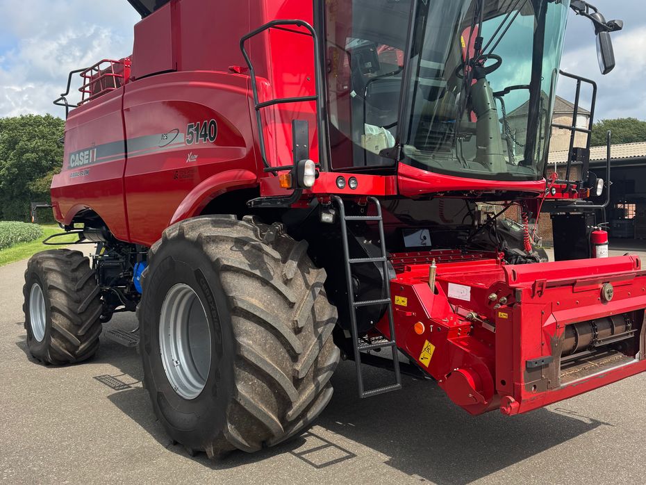 Case IH Axial Flow 5140 Case IH Axial Flow 5140 m. GPS & skærebord - Høstmaskiner - Mejetærskere - 3