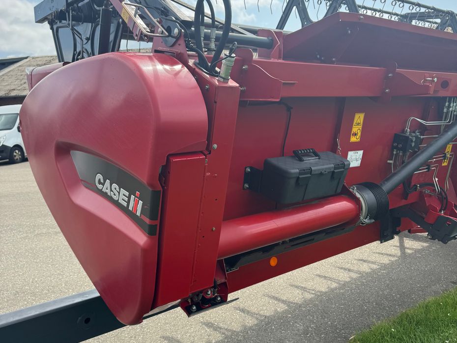 Case IH Axial Flow 5140 Case IH Axial Flow 5140 m. GPS & skærebord - Høstmaskiner - Mejetærskere - 11
