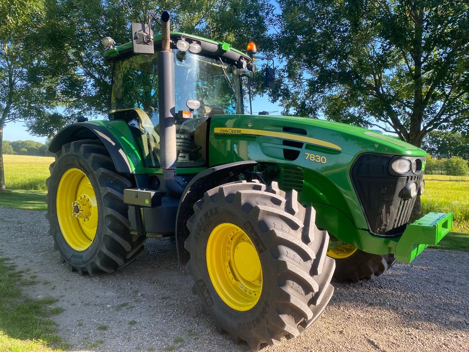 John Deere 7830 AutoPower - Traktorer - Traktorer 4 wd - 2
