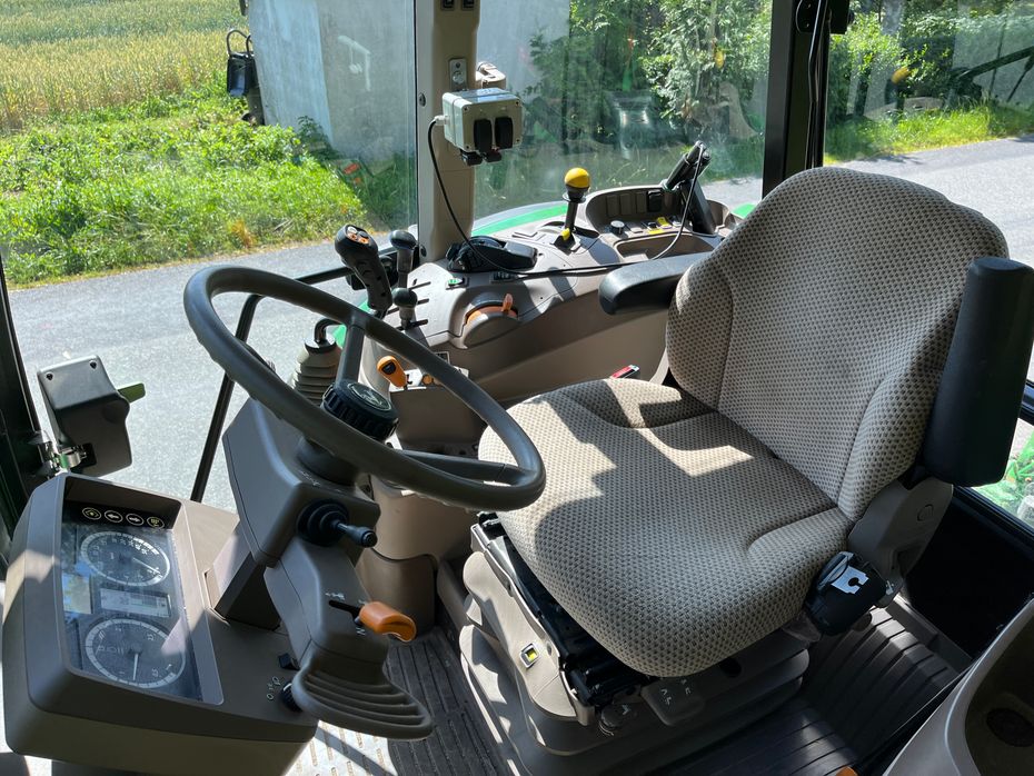 John Deere 6095RC Vinter pakke på 1 klasse med få timer. - Traktorer - Traktorer 4 wd - 6