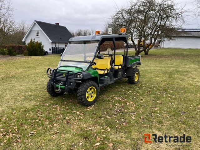 John Deere Gator