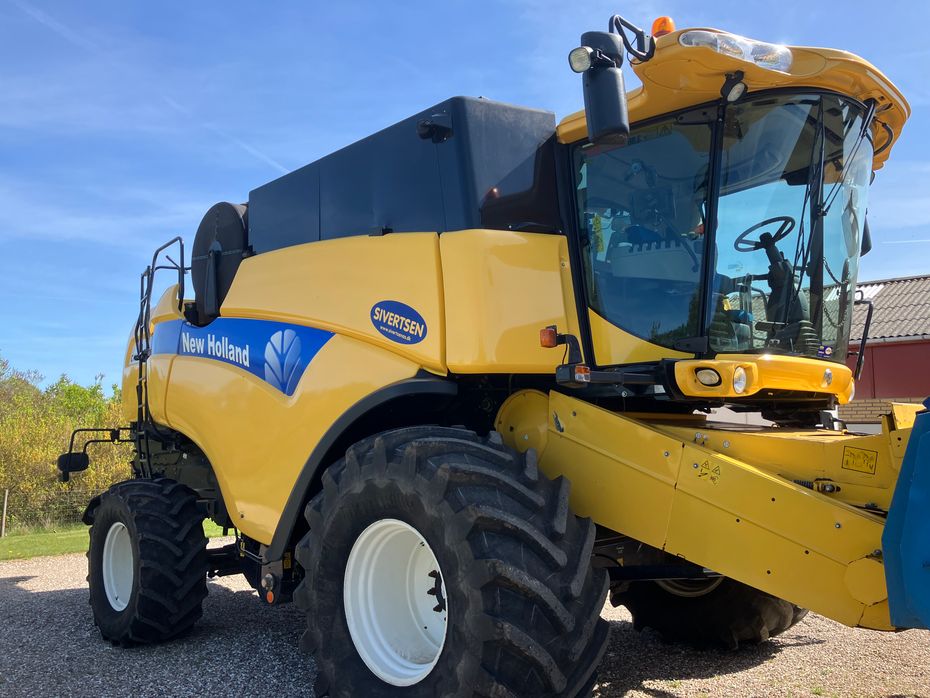 New Holland CX 8080 SLH med 30 fods Varifeed - Høstmaskiner - Mejetærskere - 2