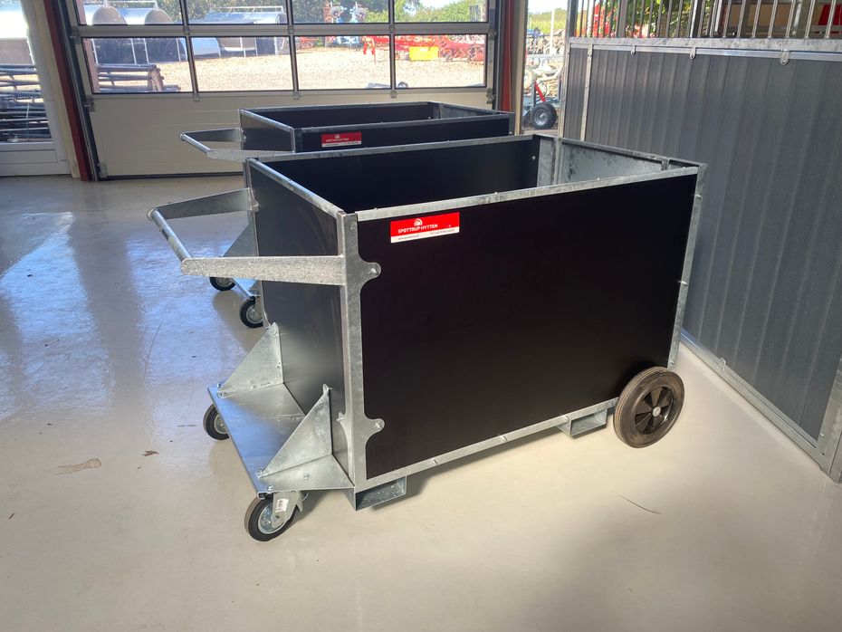 Spøttrup Hytten Spøttrup SH-900 - Staldmaskiner - Kalvebokse - 5