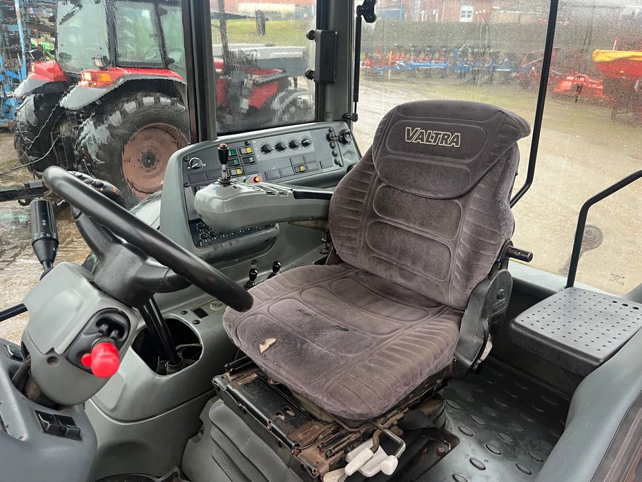 Valtra N121 Advance - Traktorer - Traktorer 4 wd - 6