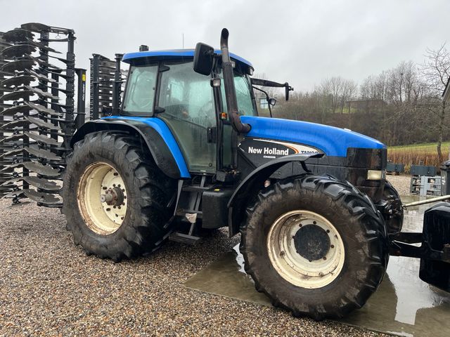 New Holland TM190