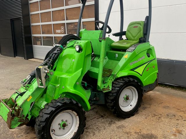 Avant / Staldkat R28