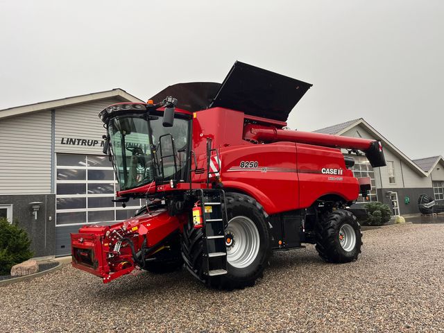 Case IH 8250