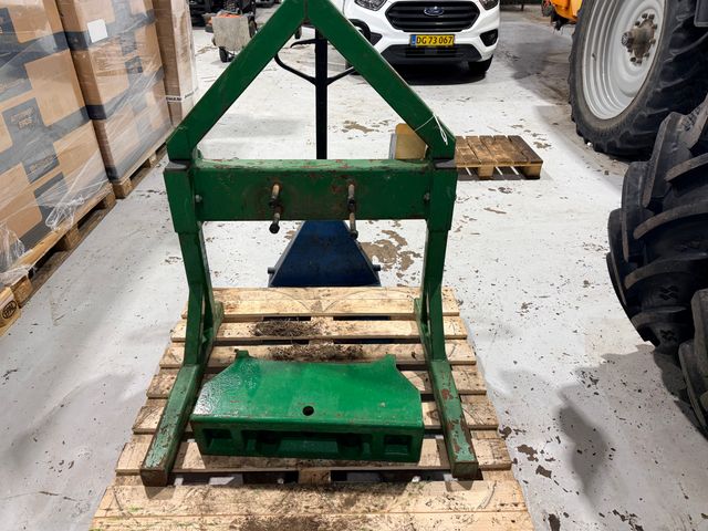 HE-VA FRONTVÆGTHOLDER