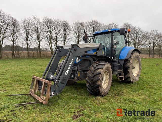 New Holland T7030