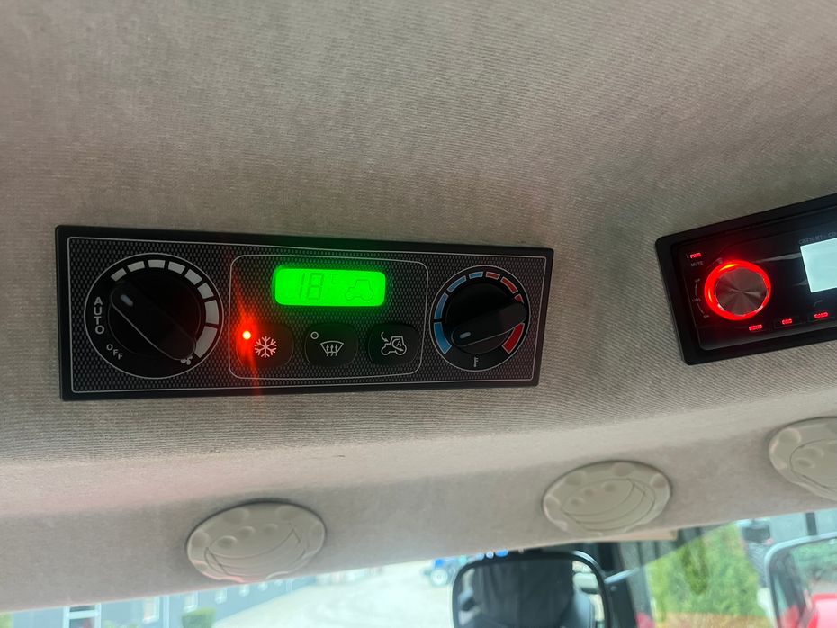 Massey Ferguson 7718 Dyna VT Med frontlift og frontPTO - Traktorer - Traktorer 4 wd - 9