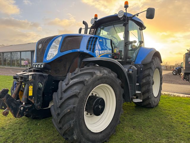 New Holland T8.390