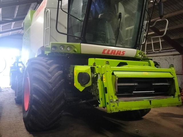 CLAAS LEXION 670